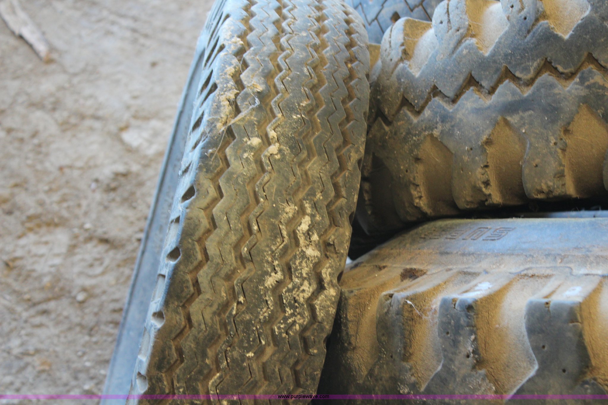 Assorted 16" and 15" tractor tires in Kansas City, KS Item AU9199