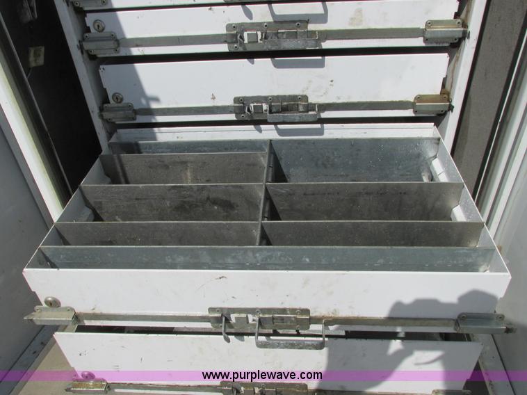 image for item A8575 2007 Ford F550 XL Super Duty service truck with crane