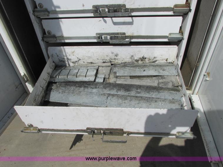 image for item A8575 2007 Ford F550 XL Super Duty service truck with crane