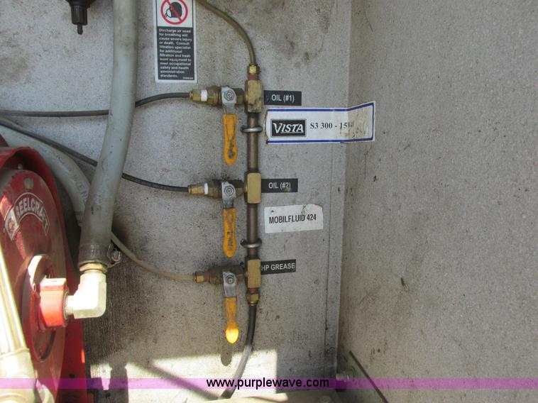 image for item A8575 2007 Ford F550 XL Super Duty service truck with crane