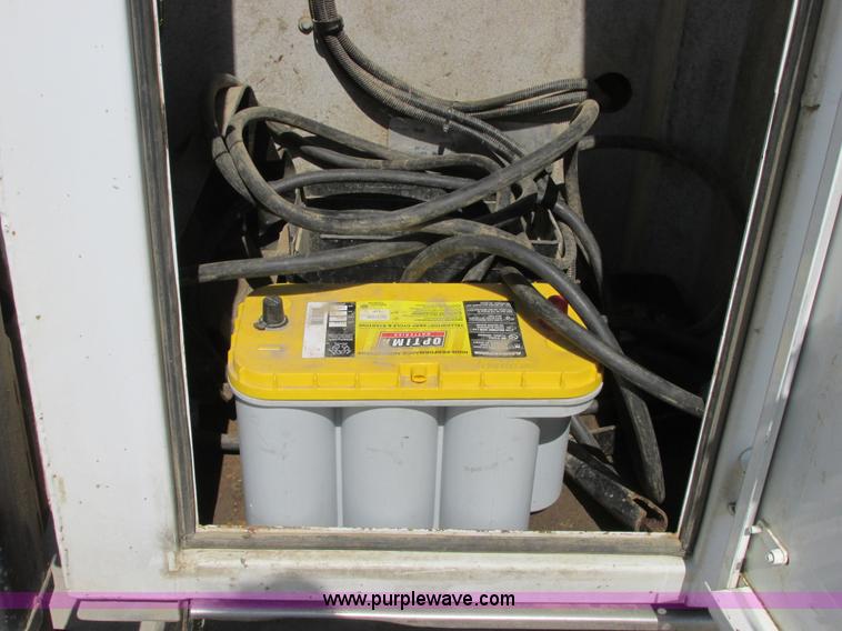 image for item A8575 2007 Ford F550 XL Super Duty service truck with crane