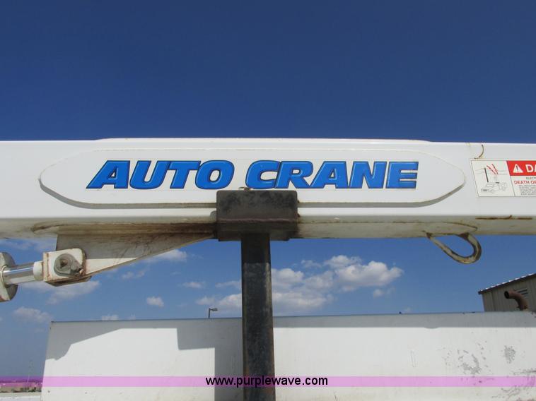 image for item A8575 2007 Ford F550 XL Super Duty service truck with crane