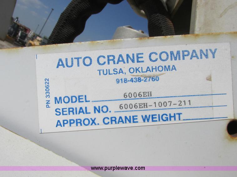 image for item A8575 2007 Ford F550 XL Super Duty service truck with crane