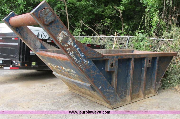 Excavator rock box in Blue Springs, MO Item AC9474 sold Purple Wave