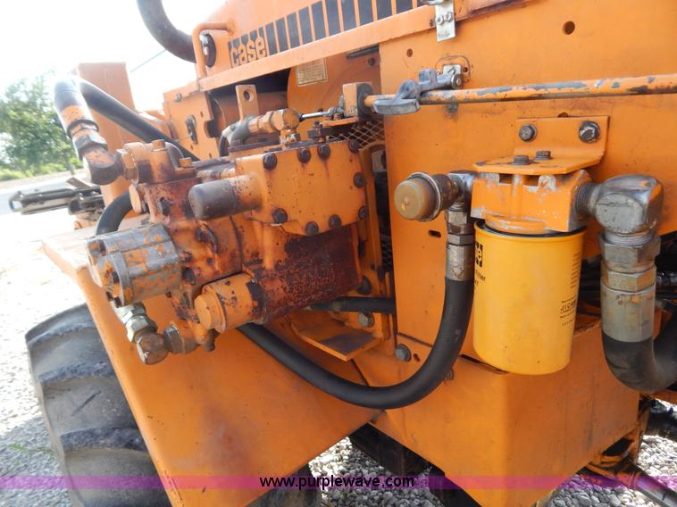 image for item AE9827 Case 70+4 articulated cable plow