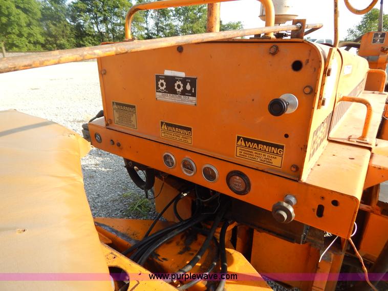 image for item AE9827 Case 70+4 articulated cable plow