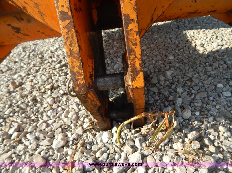 image for item AE9827 Case 70+4 articulated cable plow