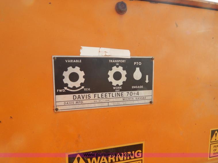 image for item AE9827 Case 70+4 articulated cable plow