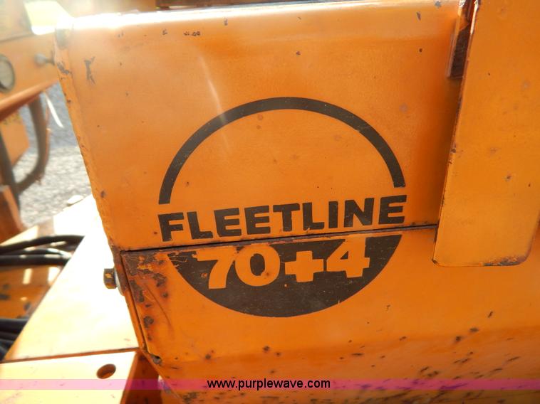 image for item AE9827 Case 70+4 articulated cable plow