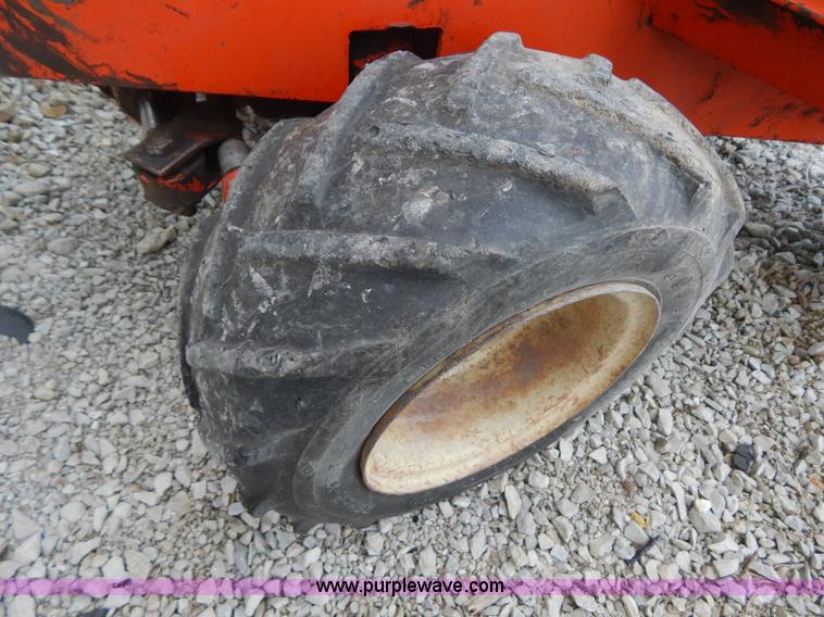 image for item AE9828 Ditch Witch VP12 cable plow