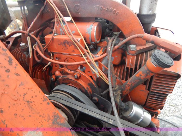 image for item AE9828 Ditch Witch VP12 cable plow