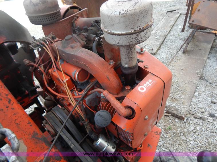 image for item AE9828 Ditch Witch VP12 cable plow