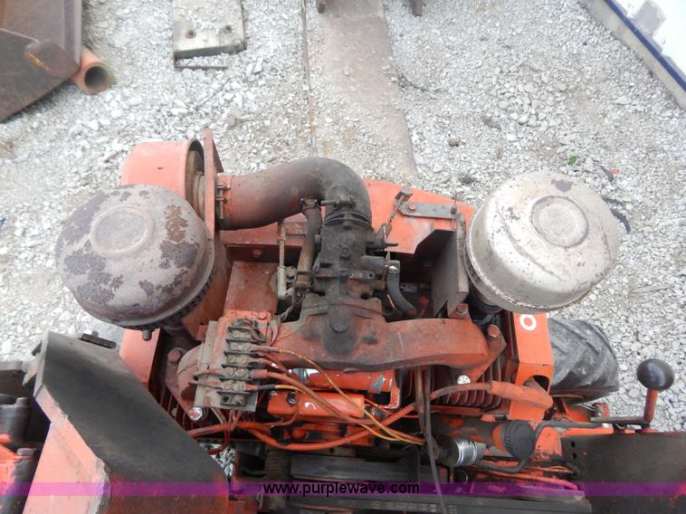 image for item AE9828 Ditch Witch VP12 cable plow