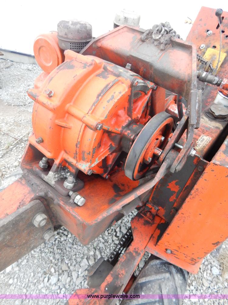 image for item AE9828 Ditch Witch VP12 cable plow