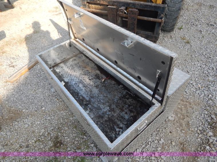 image for item AE9831 Tractor Supply aluminum fuel tank/toolbox