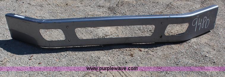 image for item AU9188 Truck bumper