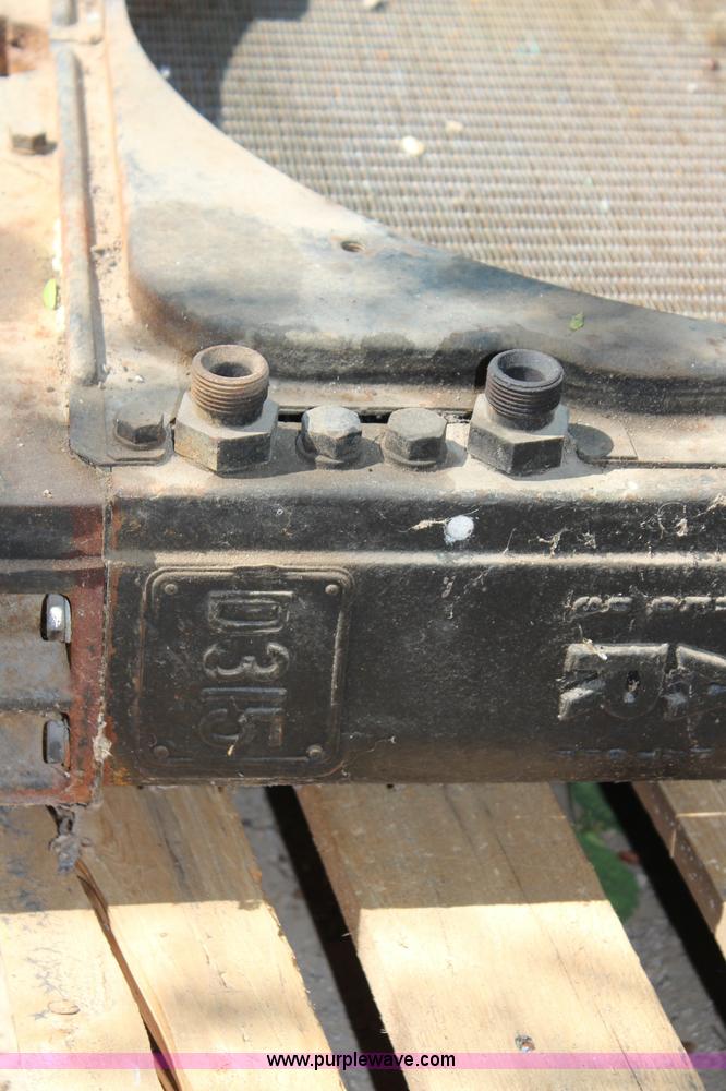 image for item AU9194 Caterpillar 318 radiator