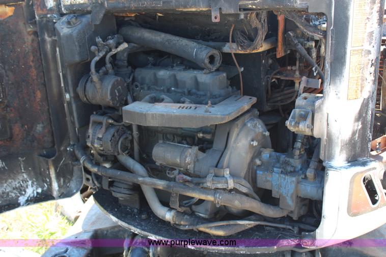 image for item AU9204 Bobcat 430 Fast Track compact excavator