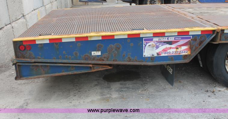 image for item D4770 2006 Trail-Eze TE80HT heavy duty hydraulic tail trailer