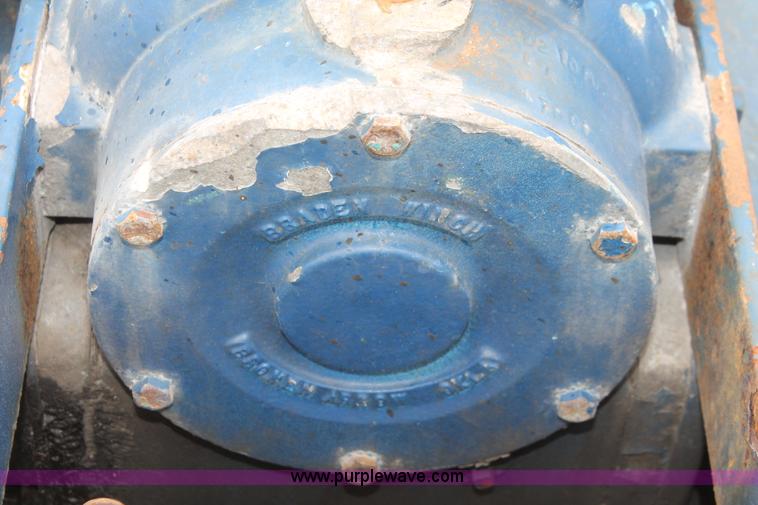 image for item D4770 2006 Trail-Eze TE80HT heavy duty hydraulic tail trailer