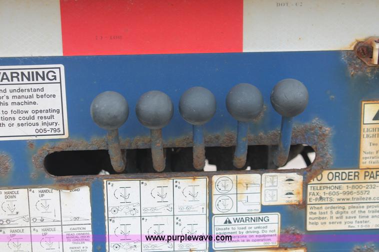 image for item D4770 2006 Trail-Eze TE80HT heavy duty hydraulic tail trailer