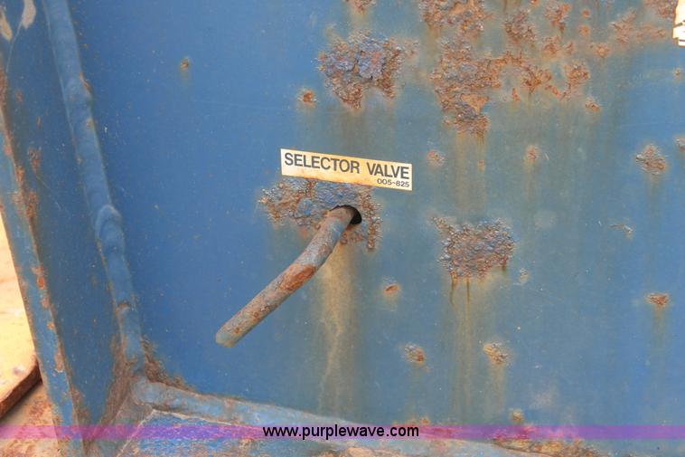 image for item D4770 2006 Trail-Eze TE80HT heavy duty hydraulic tail trailer