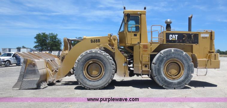 image for item D5972 1992 Caterpillar 988B wheel loader