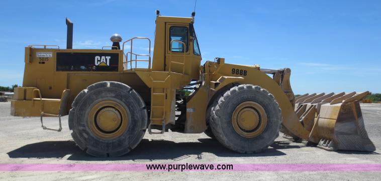 image for item D5972 1992 Caterpillar 988B wheel loader