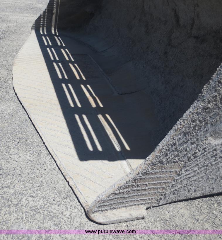 image for item D5972 1992 Caterpillar 988B wheel loader