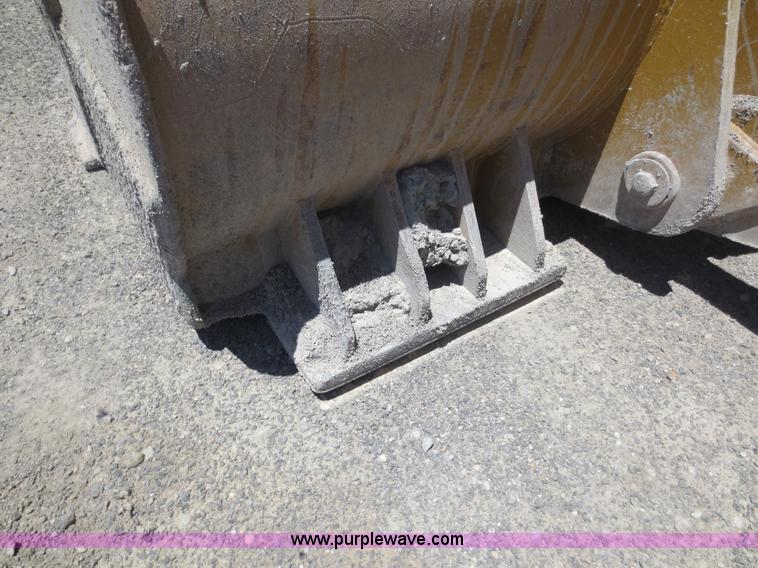 image for item D5972 1992 Caterpillar 988B wheel loader