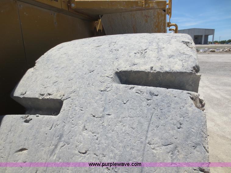 image for item D5972 1992 Caterpillar 988B wheel loader