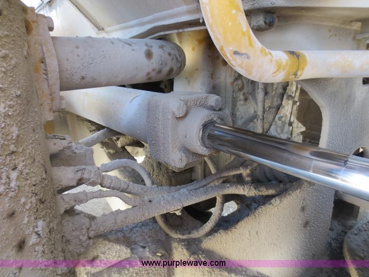 image for item D5972 1992 Caterpillar 988B wheel loader