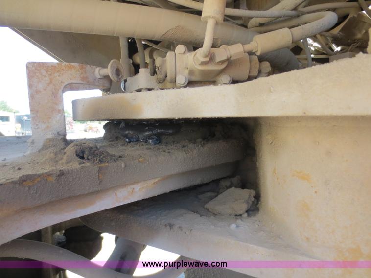 image for item D5972 1992 Caterpillar 988B wheel loader