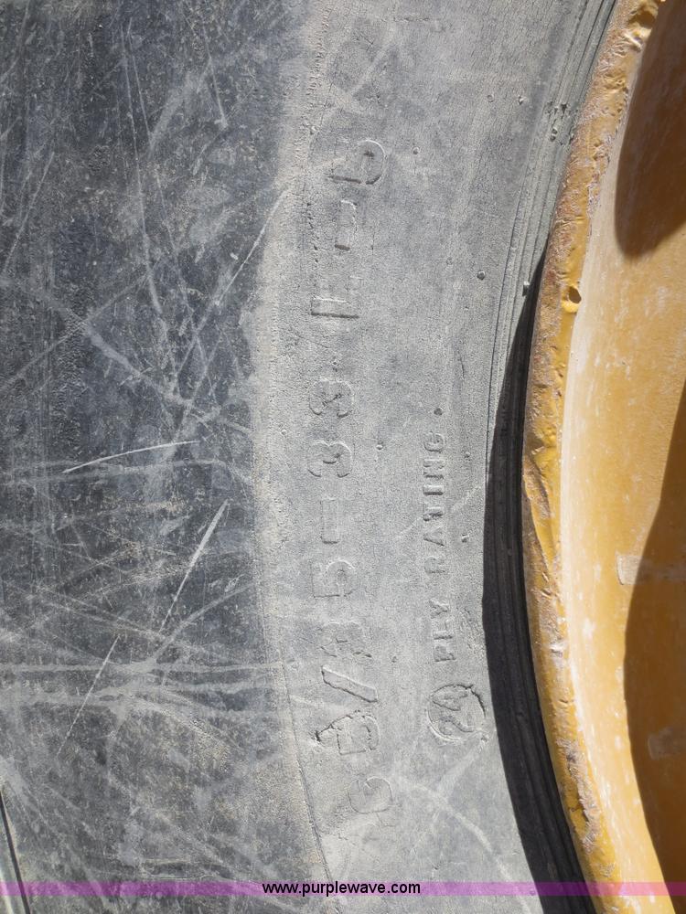 image for item D5972 1992 Caterpillar 988B wheel loader