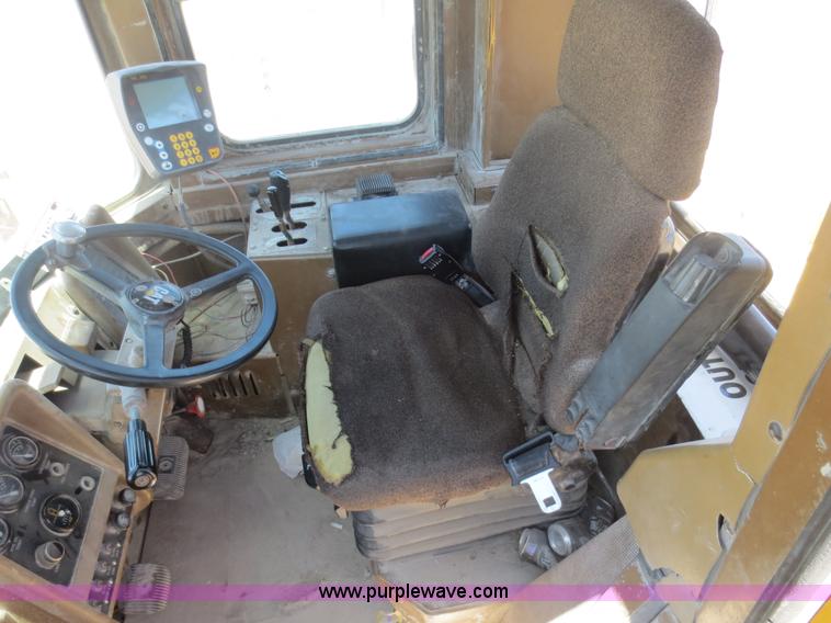 image for item D5972 1992 Caterpillar 988B wheel loader