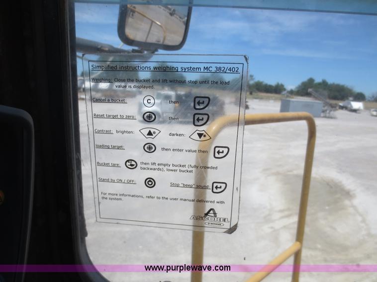 image for item D5972 1992 Caterpillar 988B wheel loader