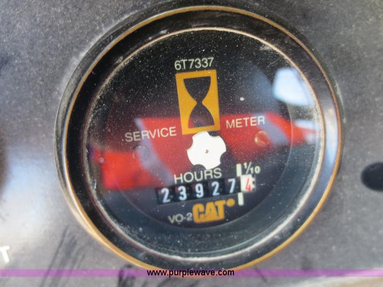 image for item D5972 1992 Caterpillar 988B wheel loader