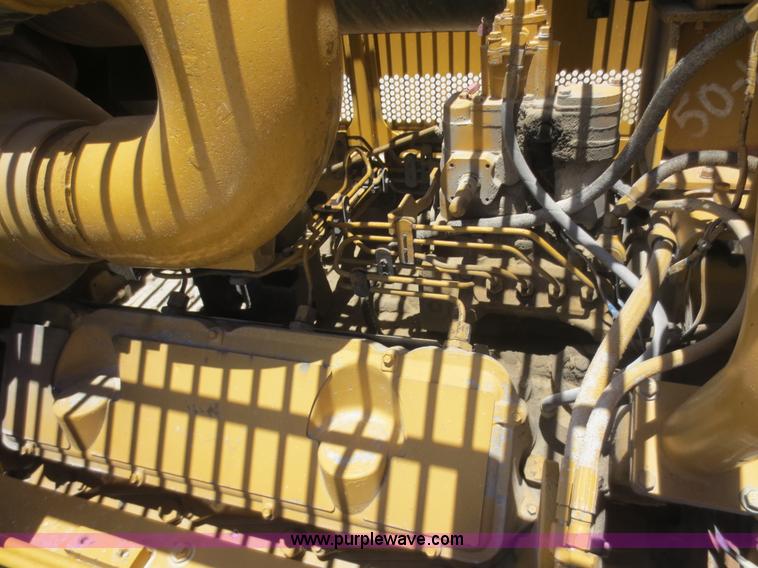 image for item D5972 1992 Caterpillar 988B wheel loader