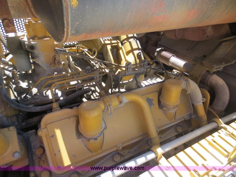 image for item D5972 1992 Caterpillar 988B wheel loader