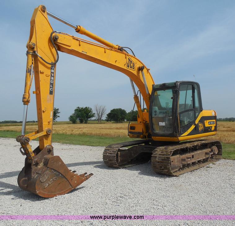 image for item D5974 2003 JCB 130LC excavator