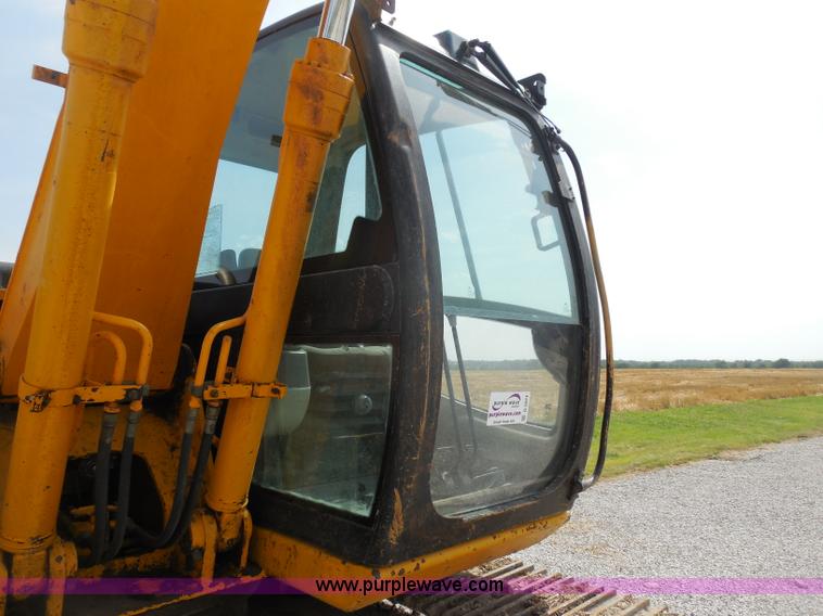 image for item D5974 2003 JCB 130LC excavator