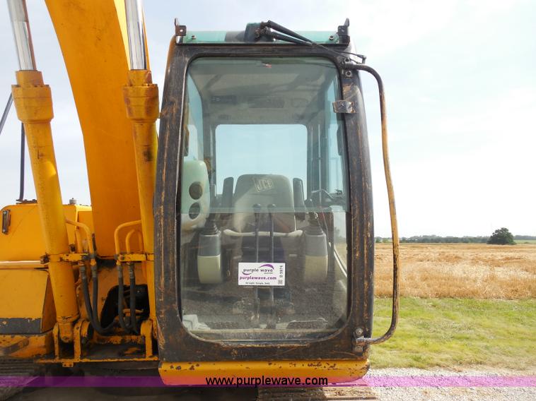 image for item D5974 2003 JCB 130LC excavator