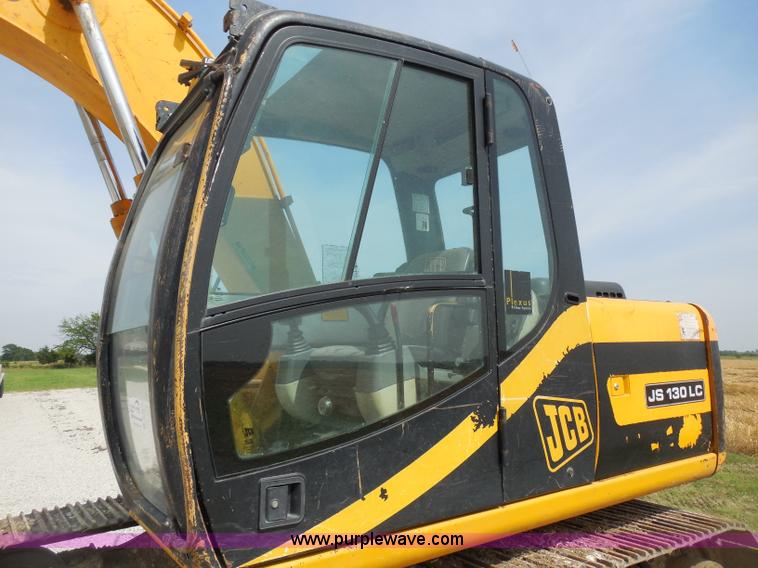 image for item D5974 2003 JCB 130LC excavator