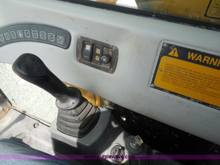 image for item D5974 2003 JCB 130LC excavator