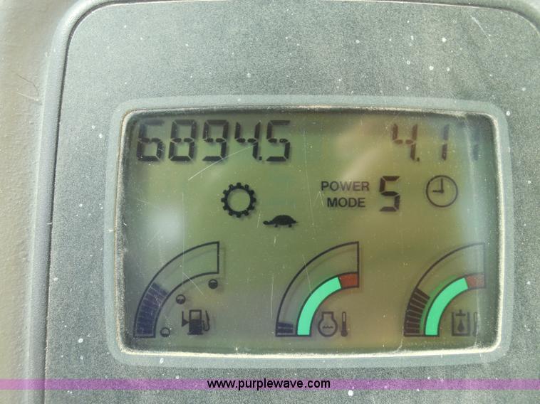 image for item D5974 2003 JCB 130LC excavator