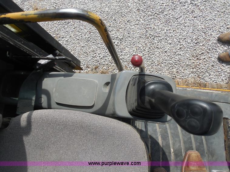 image for item D5974 2003 JCB 130LC excavator