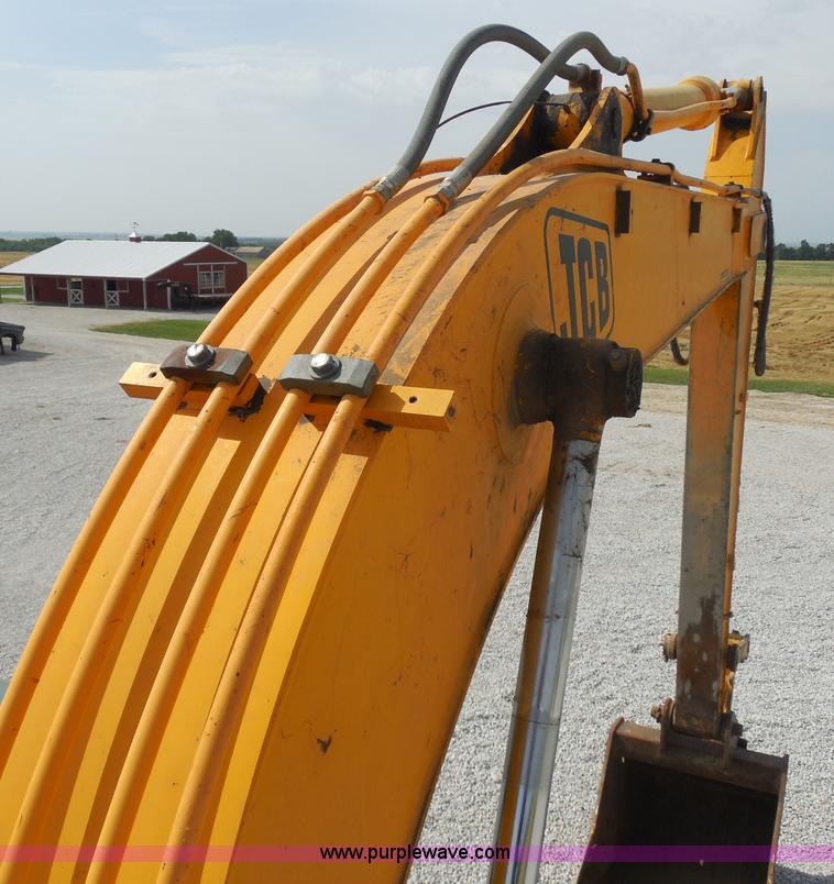 image for item D5974 2003 JCB 130LC excavator