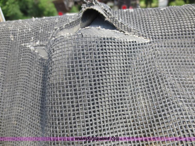 image for item D5980 2004 Kenworth T800B Super 18 dump truck