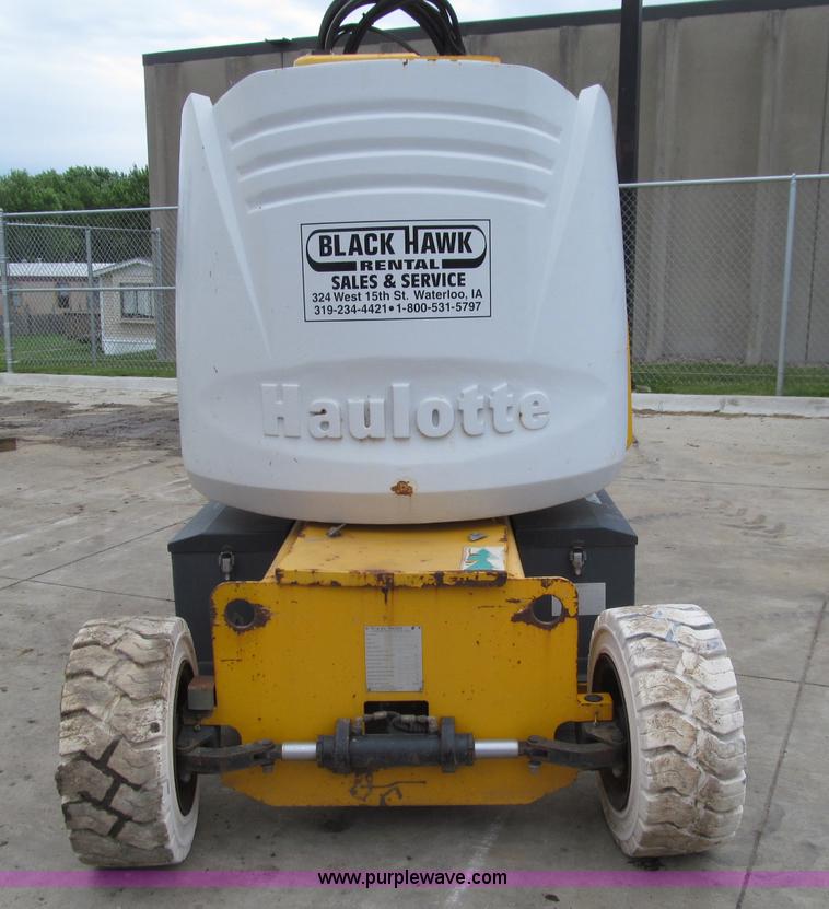 image for item D7426 2005 Haulotte HA33JE articulated boom lift