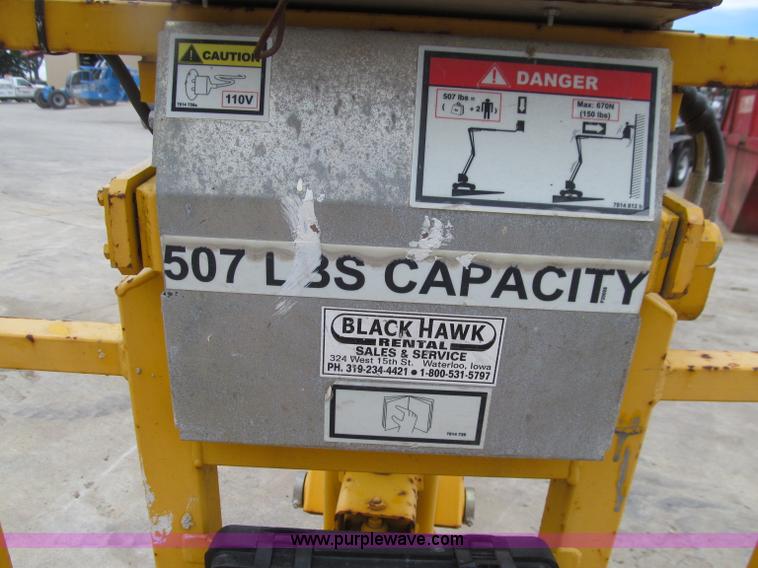 image for item D7426 2005 Haulotte HA33JE articulated boom lift